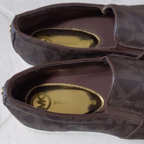 Michael Kors Keaton Slip On - Picture 4 of 5